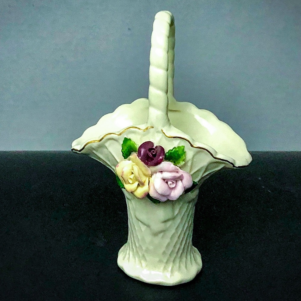 Small Vintage White Basket Porcelain W/Roses
